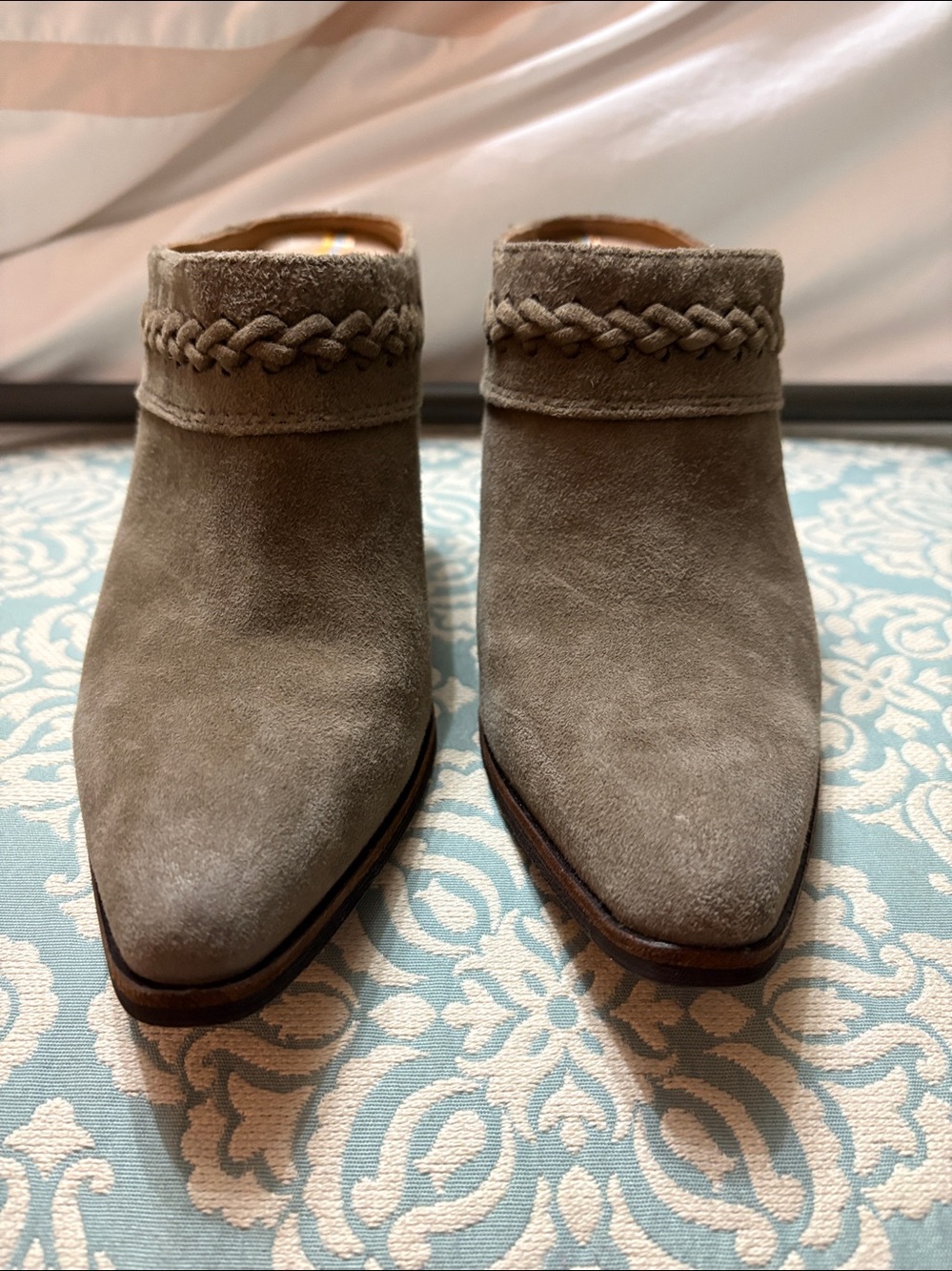 Sam Edelman Alison Suede Mule size 6